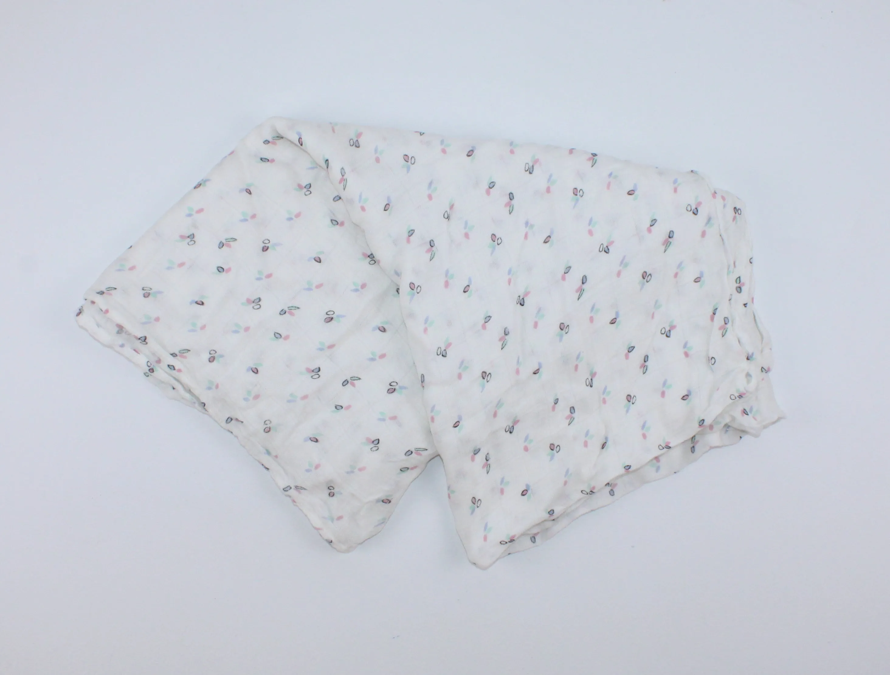 ADEN & ANAIS MUSLIN SWADDLE TINY CIRCLE FLORAL EUC