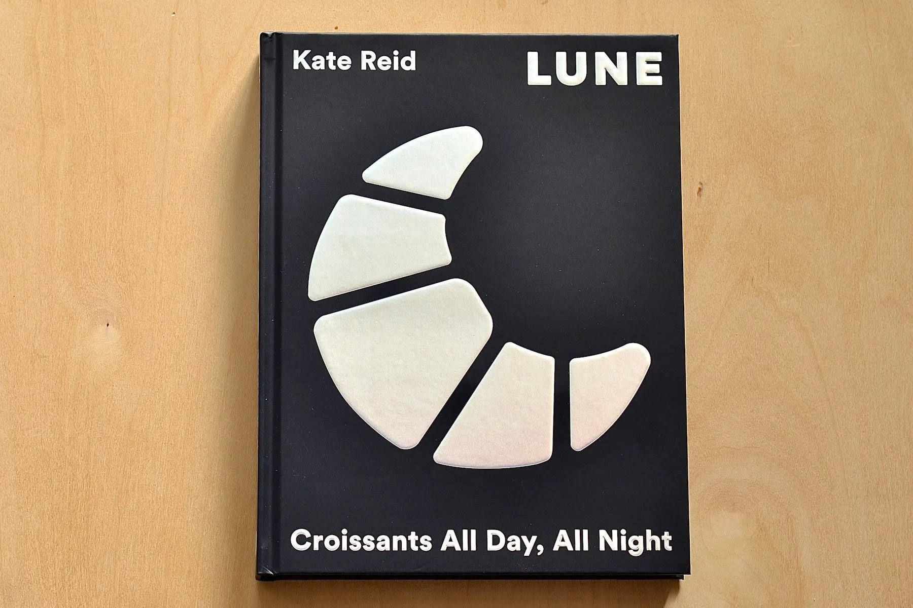 Lune: Croissants All Day, All Night